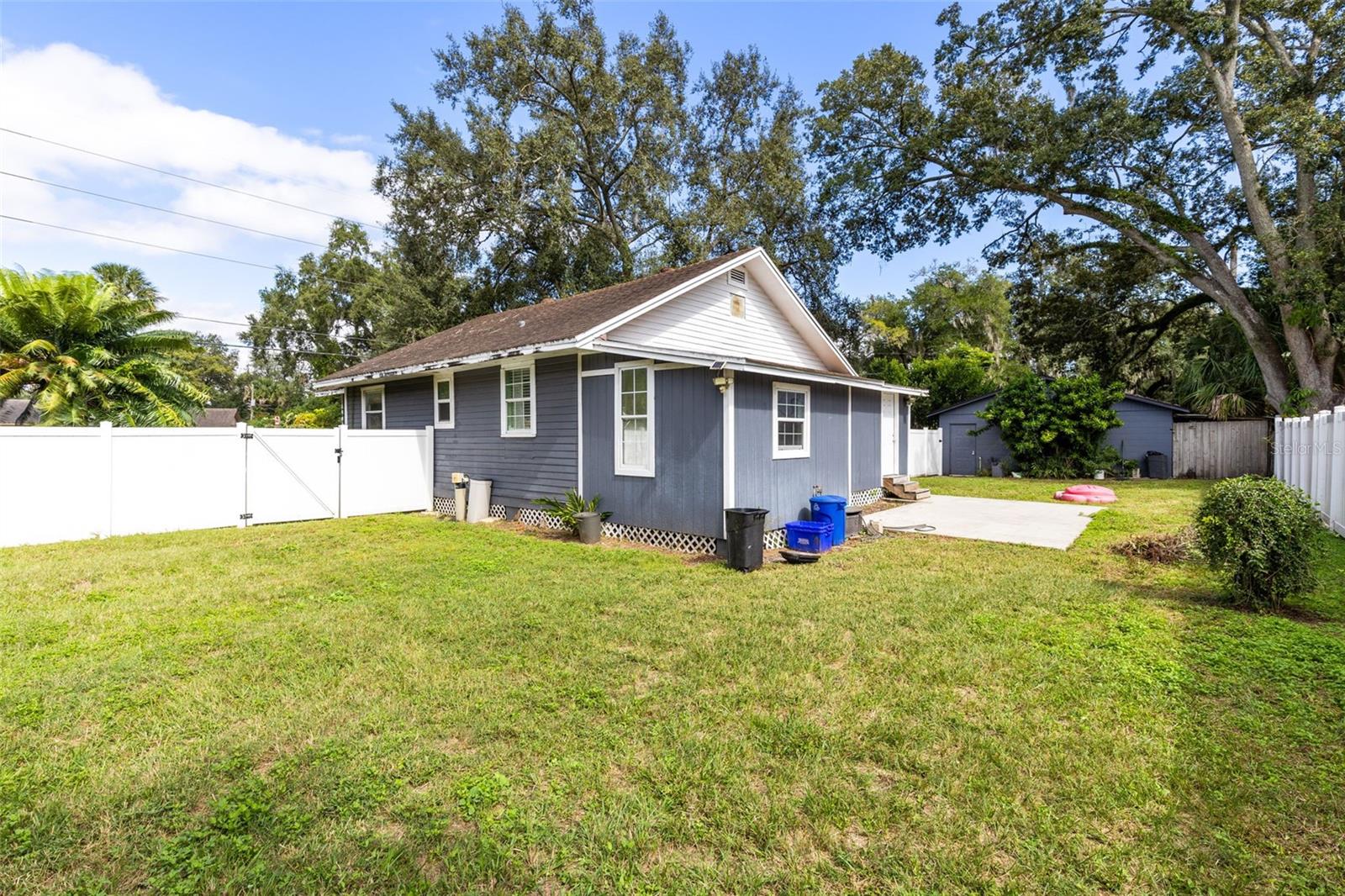 Image 23 of 28 For 701 25th Street