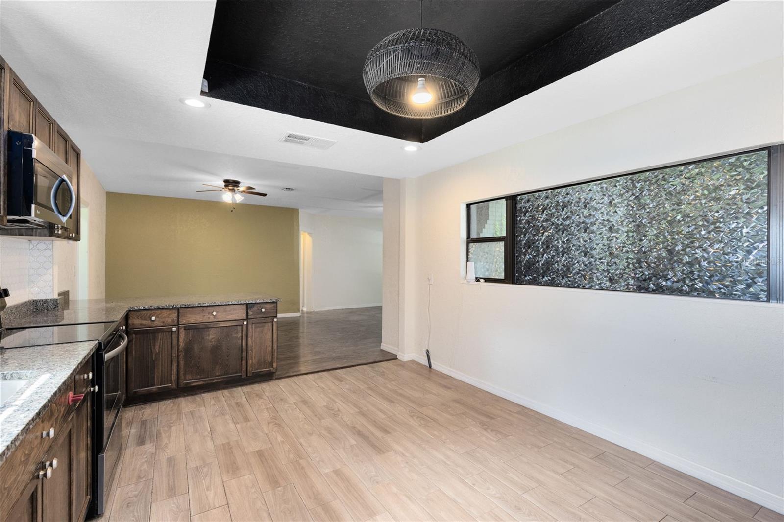 Image 5 of 28 For 701 25th Street