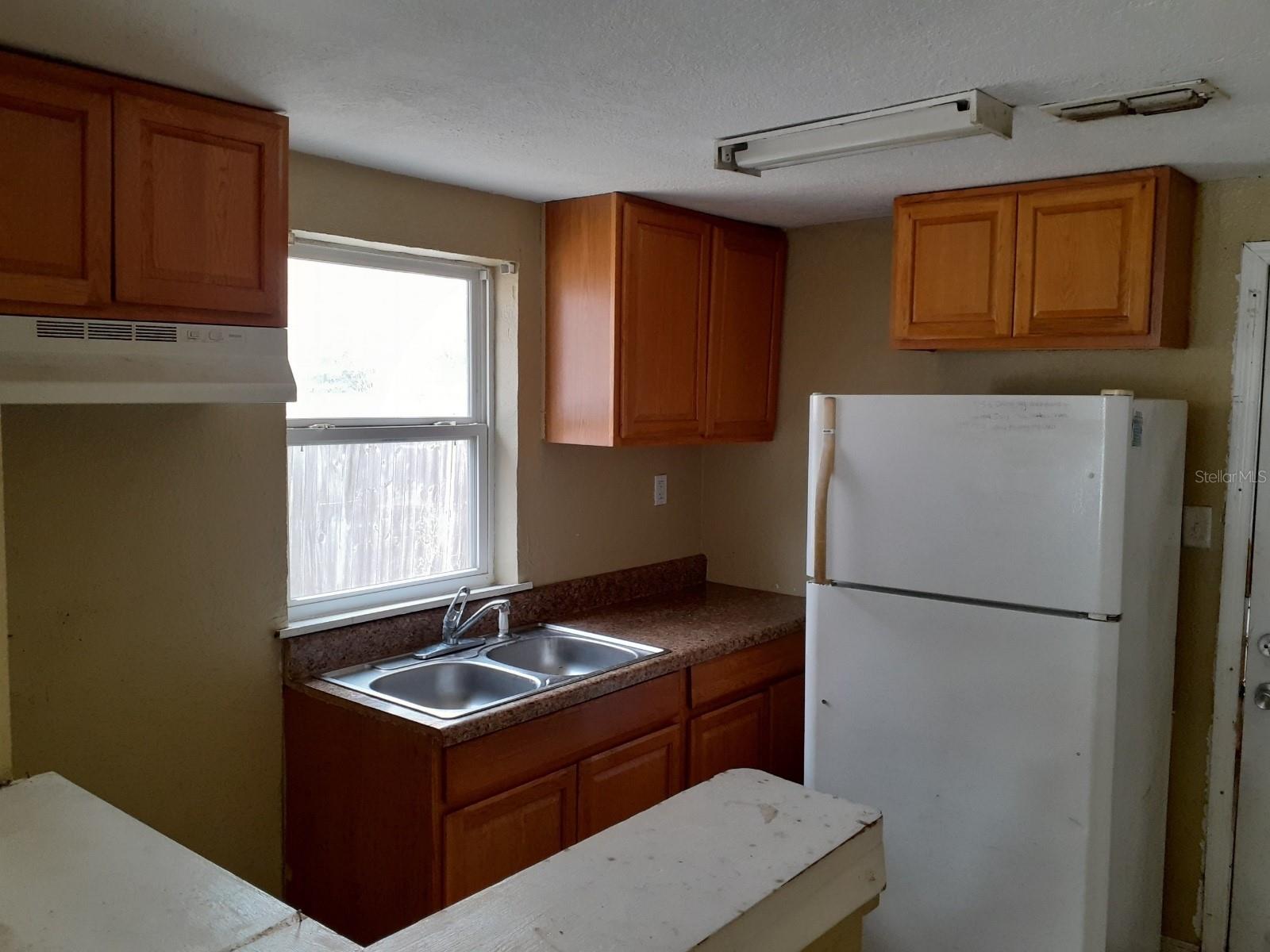 Image 4 of 5 For 1211 Delaware Avenue