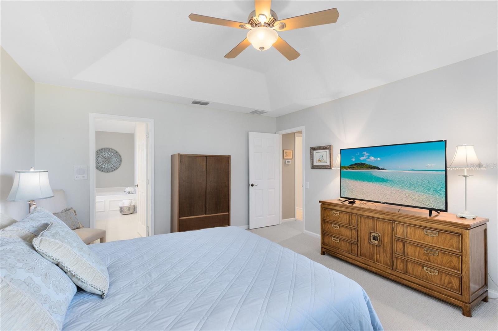 Image 18 of 38 For 411 Flatwood Drive