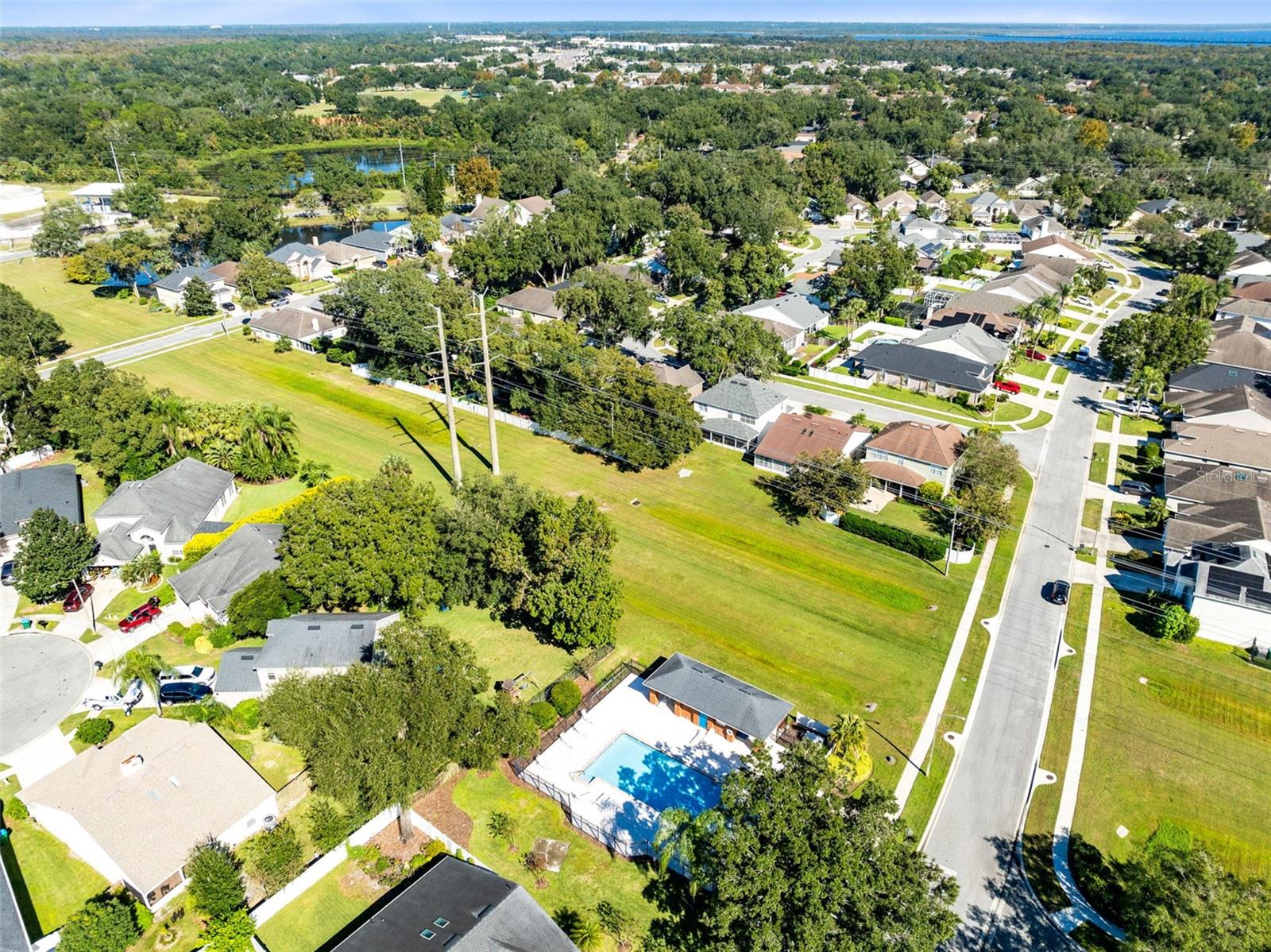 Image 34 of 38 For 411 Flatwood Drive