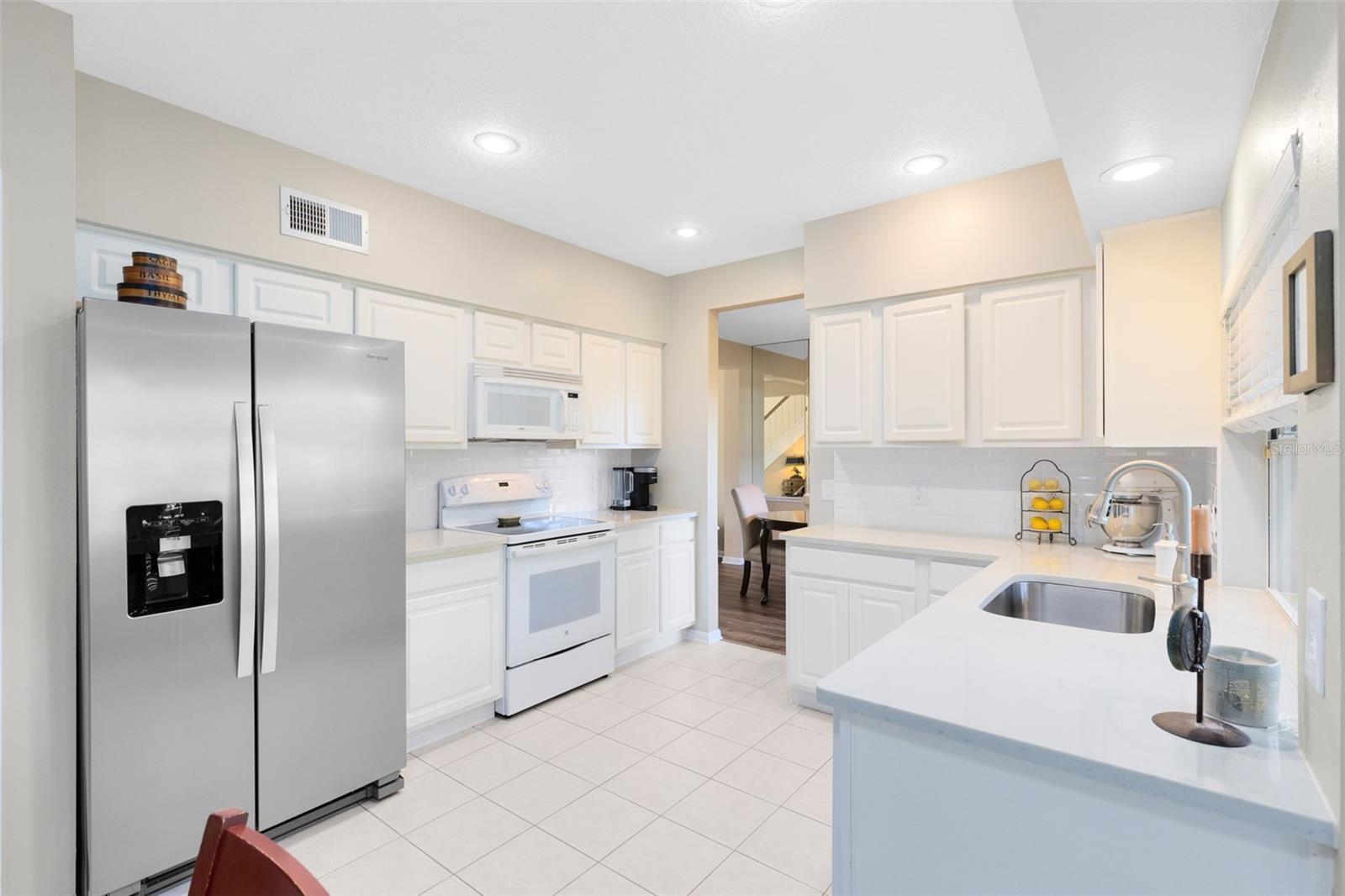 Image 9 of 38 For 411 Flatwood Drive