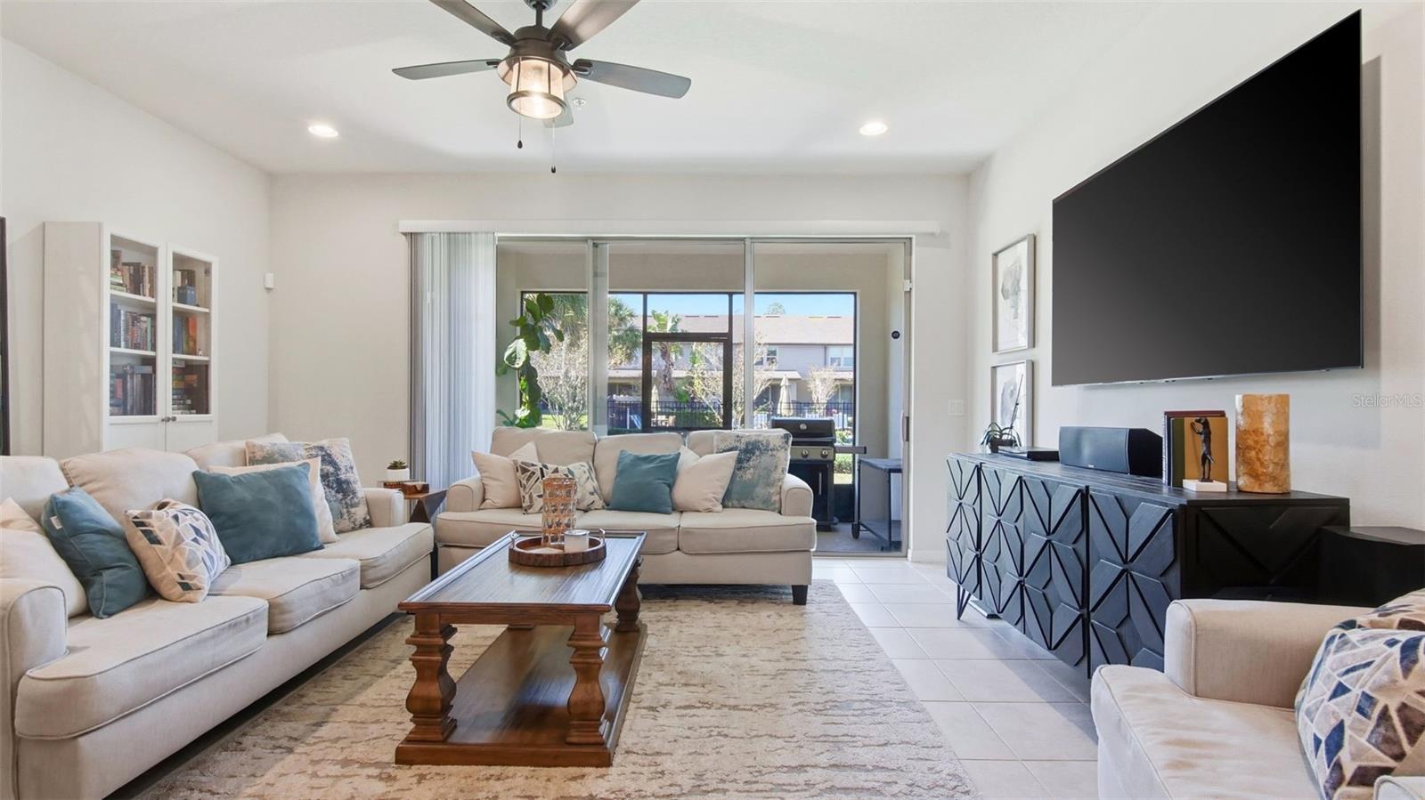 Image 11 of 31 For 3013 Alessa Loop