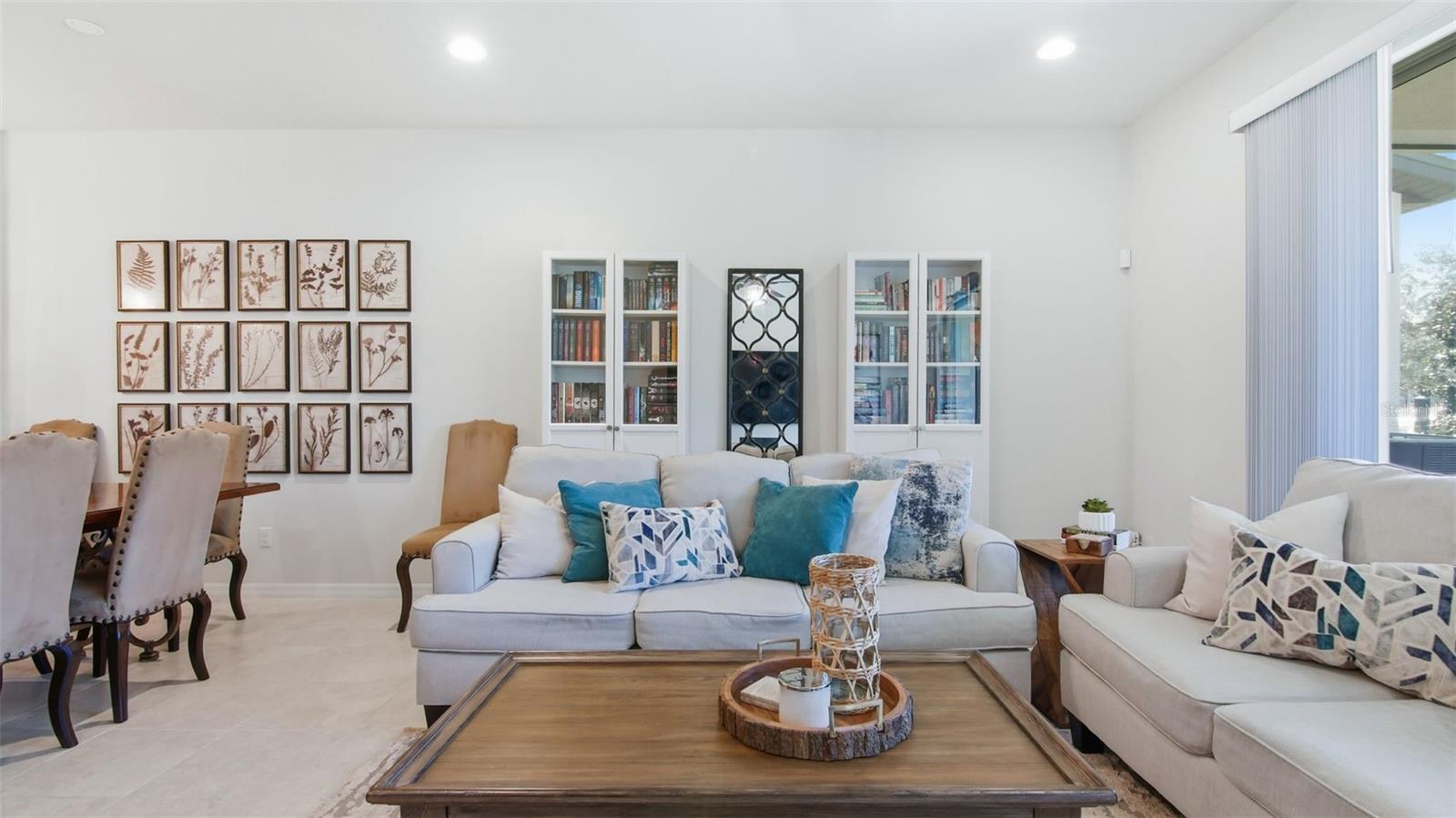 Image 14 of 31 For 3013 Alessa Loop