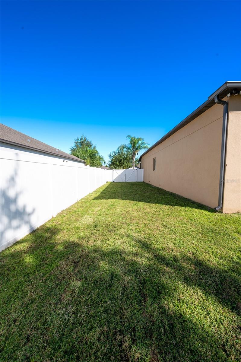 Image 10 of 78 For 869 White Rose Way