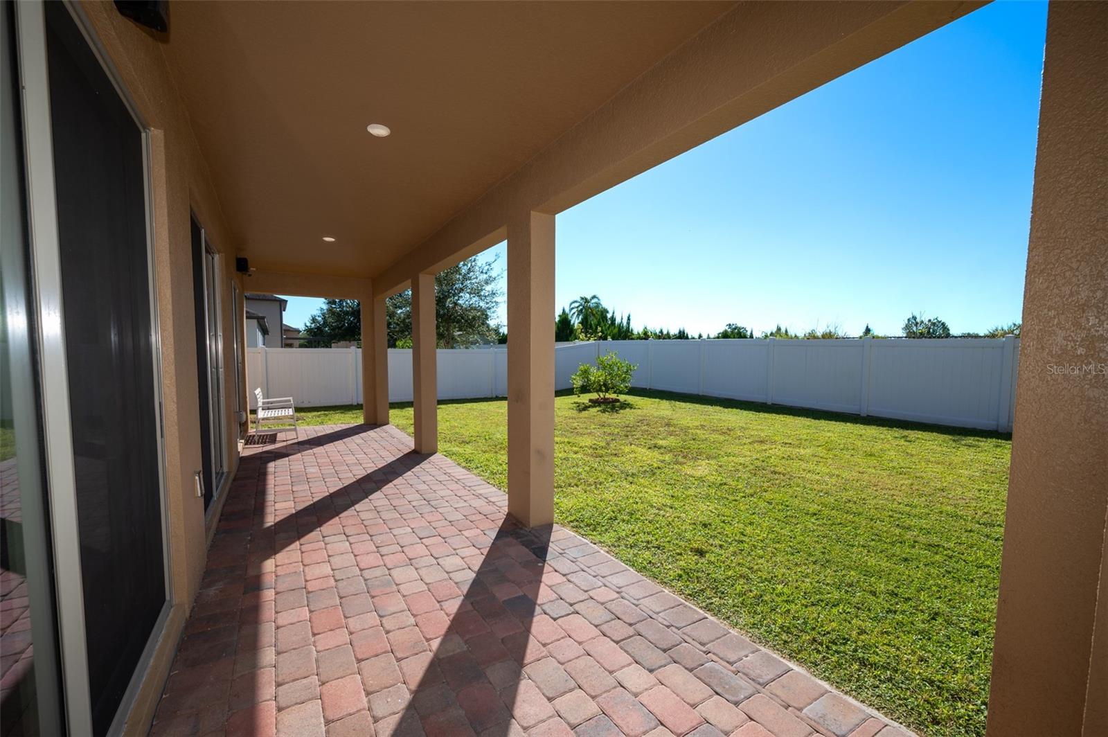 Image 12 of 78 For 869 White Rose Way