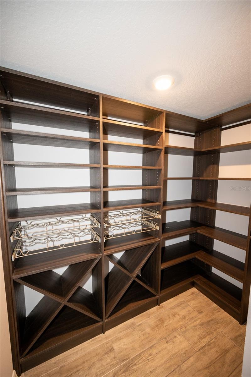 Image 20 of 78 For 869 White Rose Way