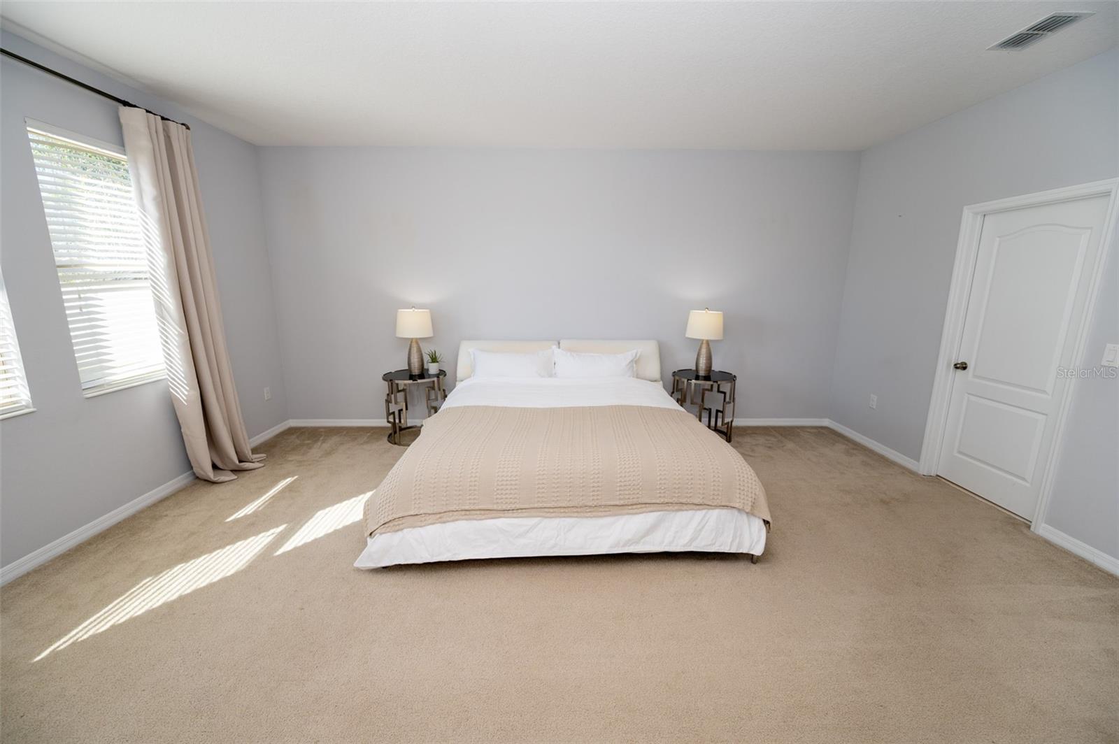 Image 22 of 78 For 869 White Rose Way