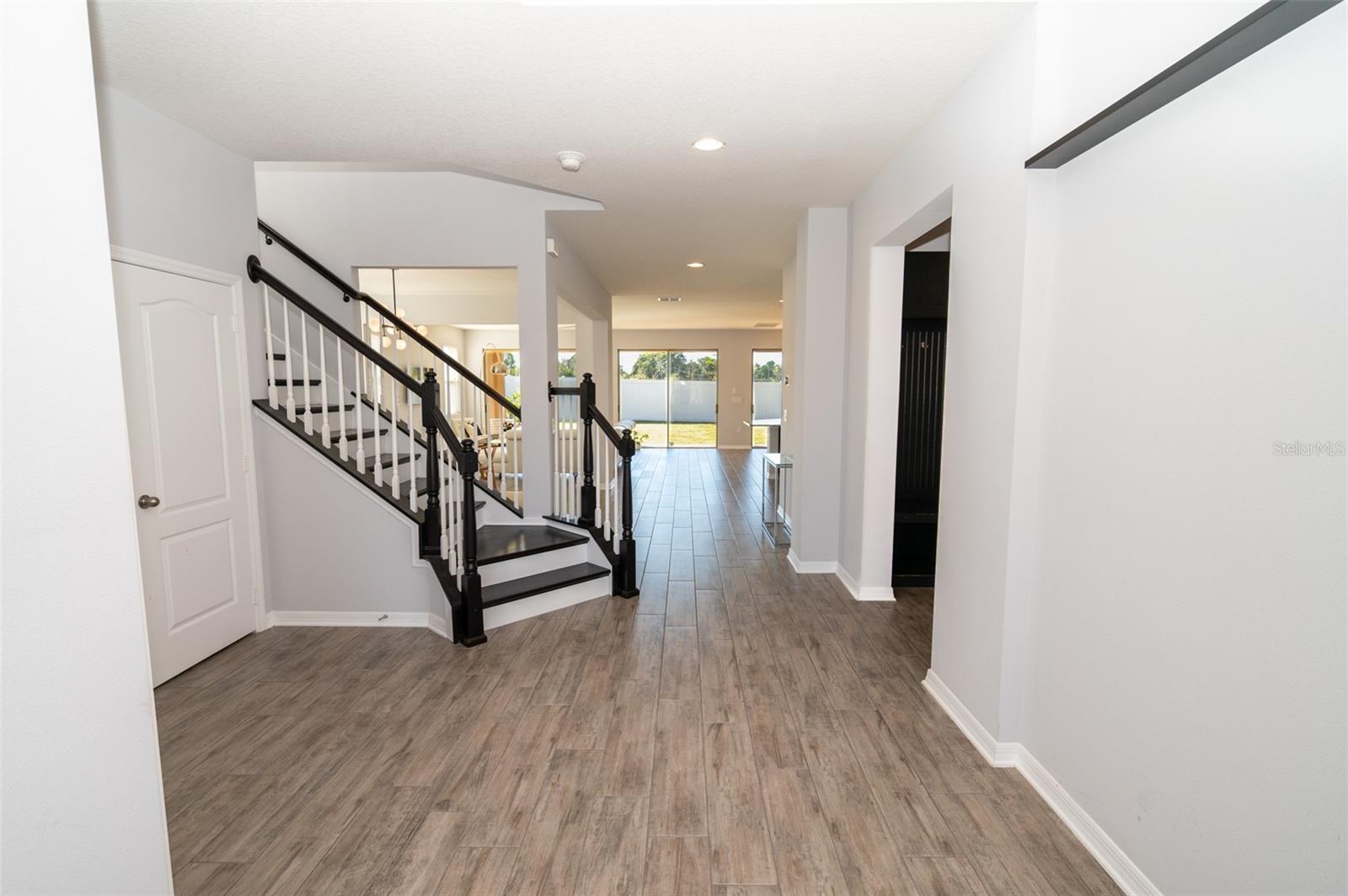 Image 35 of 78 For 869 White Rose Way