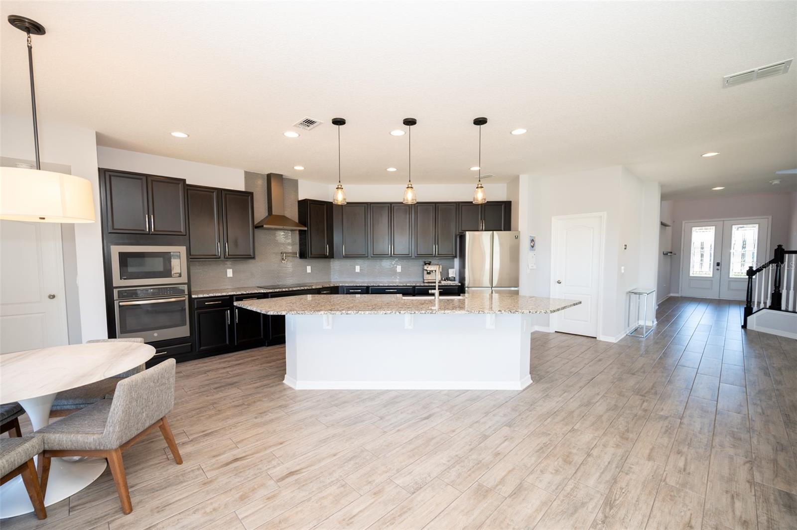 Image 44 of 78 For 869 White Rose Way