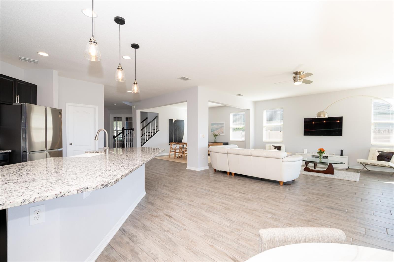 Image 46 of 78 For 869 White Rose Way