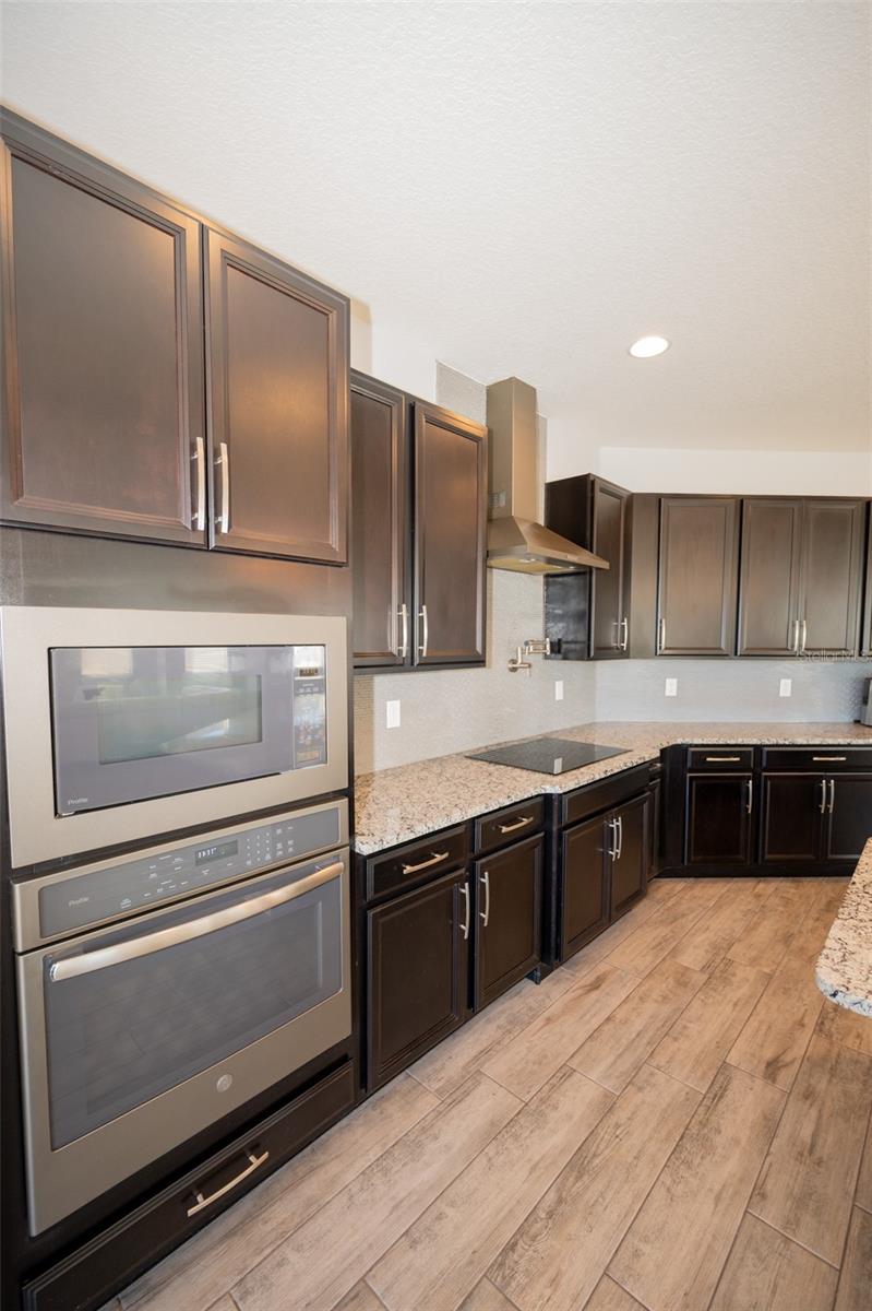 Image 47 of 78 For 869 White Rose Way