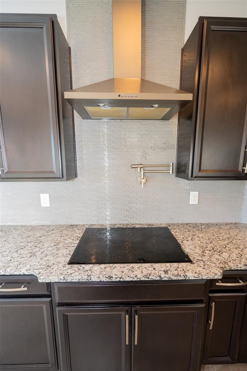 Image 48 of 78 For 869 White Rose Way