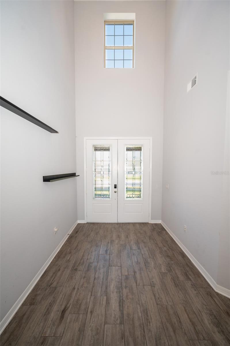 Image 53 of 78 For 869 White Rose Way