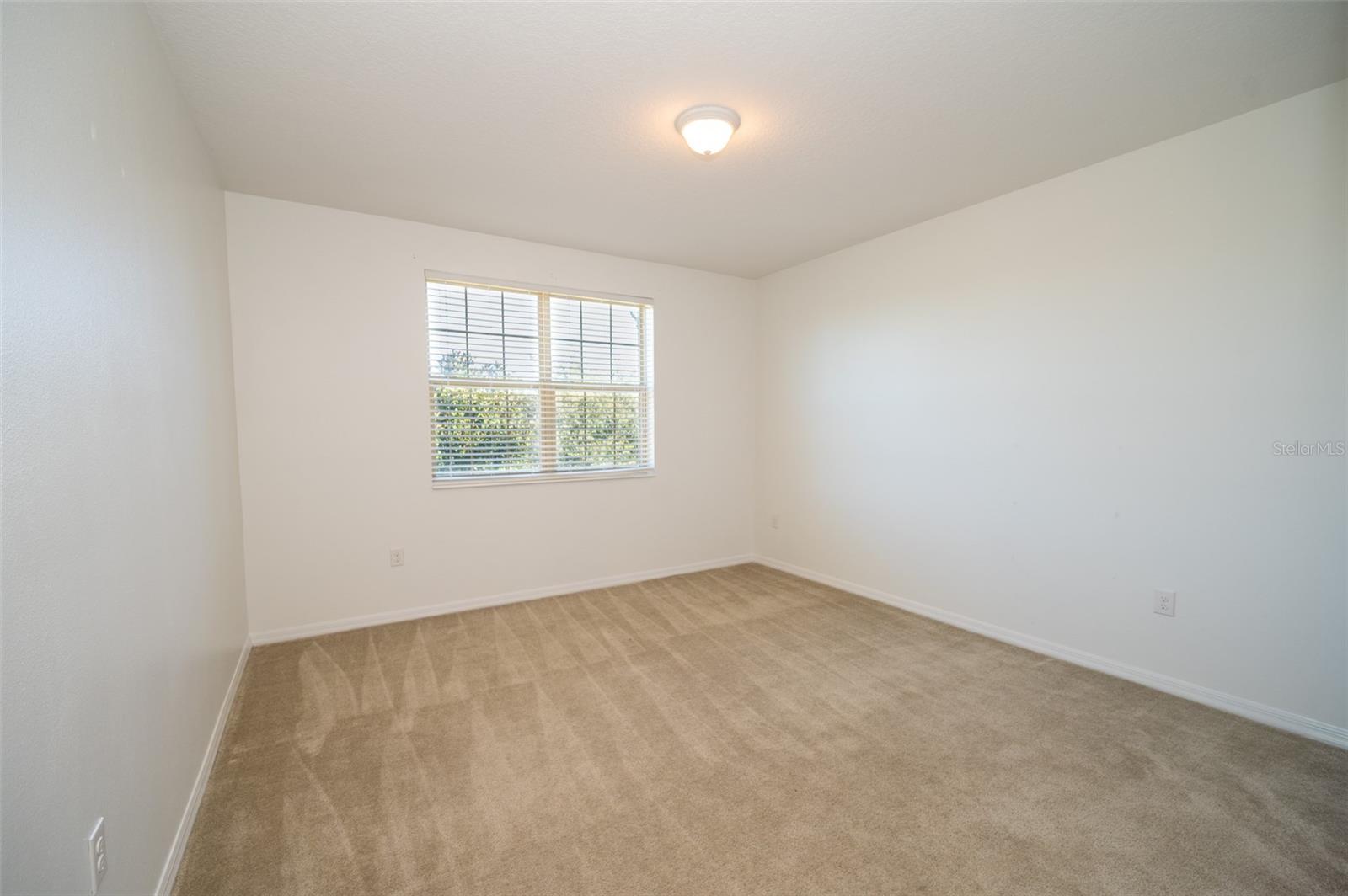 Image 60 of 78 For 869 White Rose Way