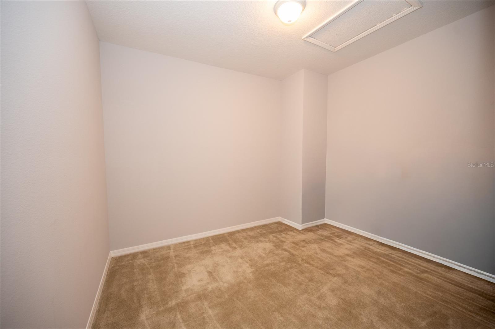 Image 66 of 78 For 869 White Rose Way