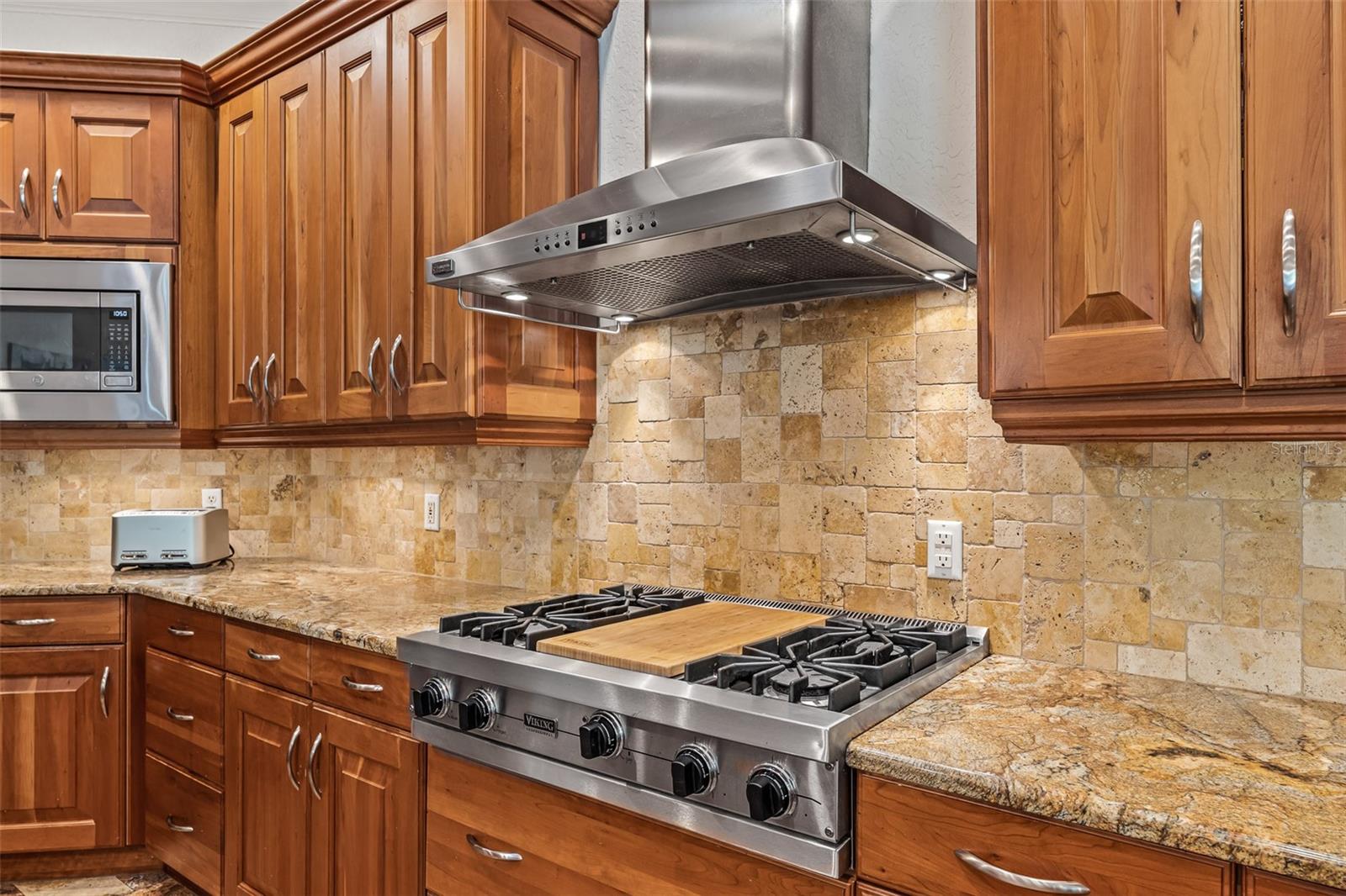 Image 19 of 75 For 9045 Great Heron Circle