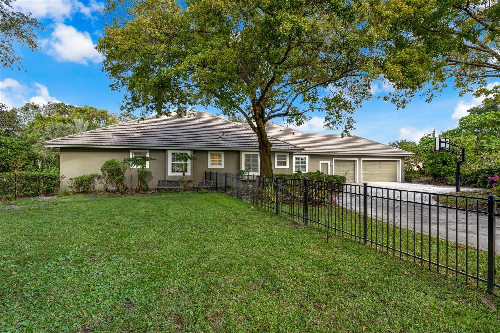 Image 63 of 75 For 9045 Great Heron Circle