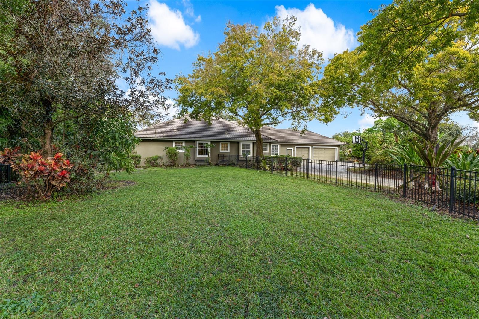 Image 64 of 75 For 9045 Great Heron Circle