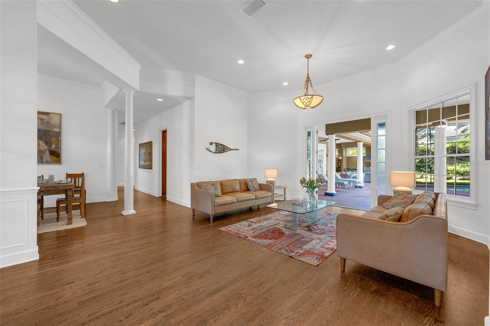 Image 7 of 75 For 9045 Great Heron Circle