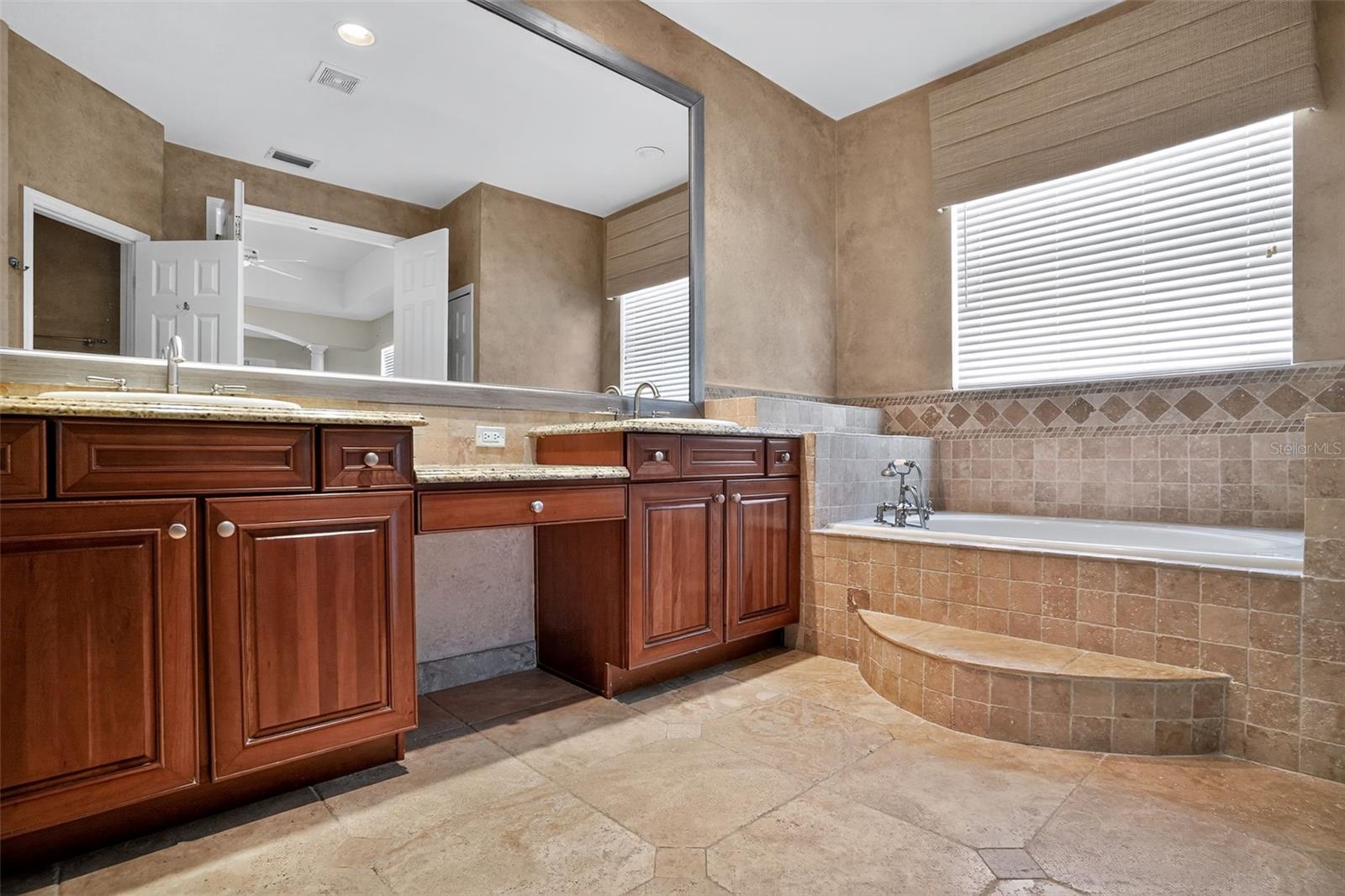 Image 9 of 35 For 1177 Chantry Place