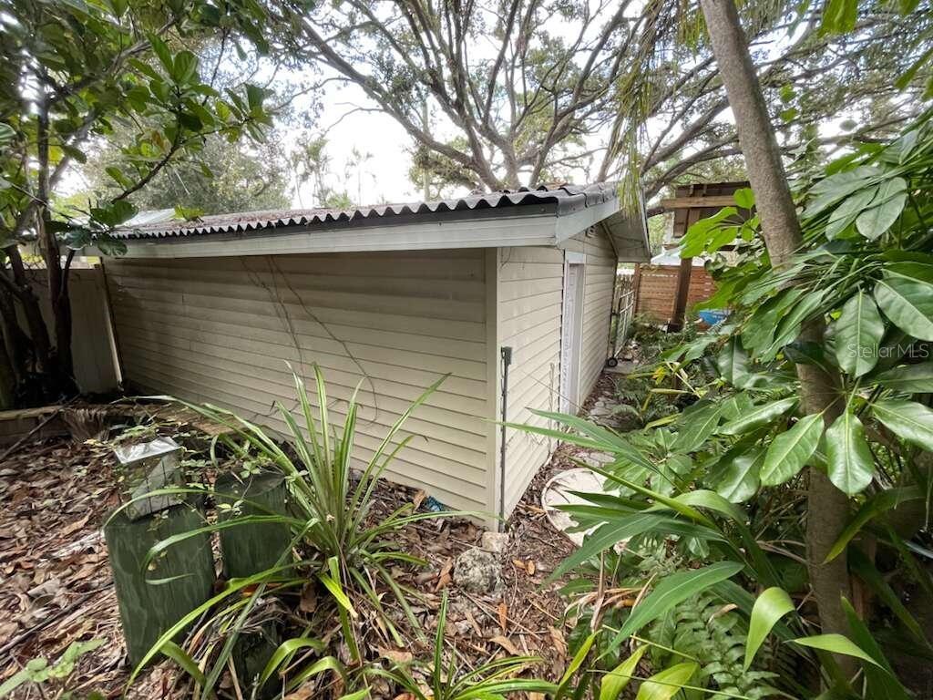 Image 10 of 24 For 814 26th Street W