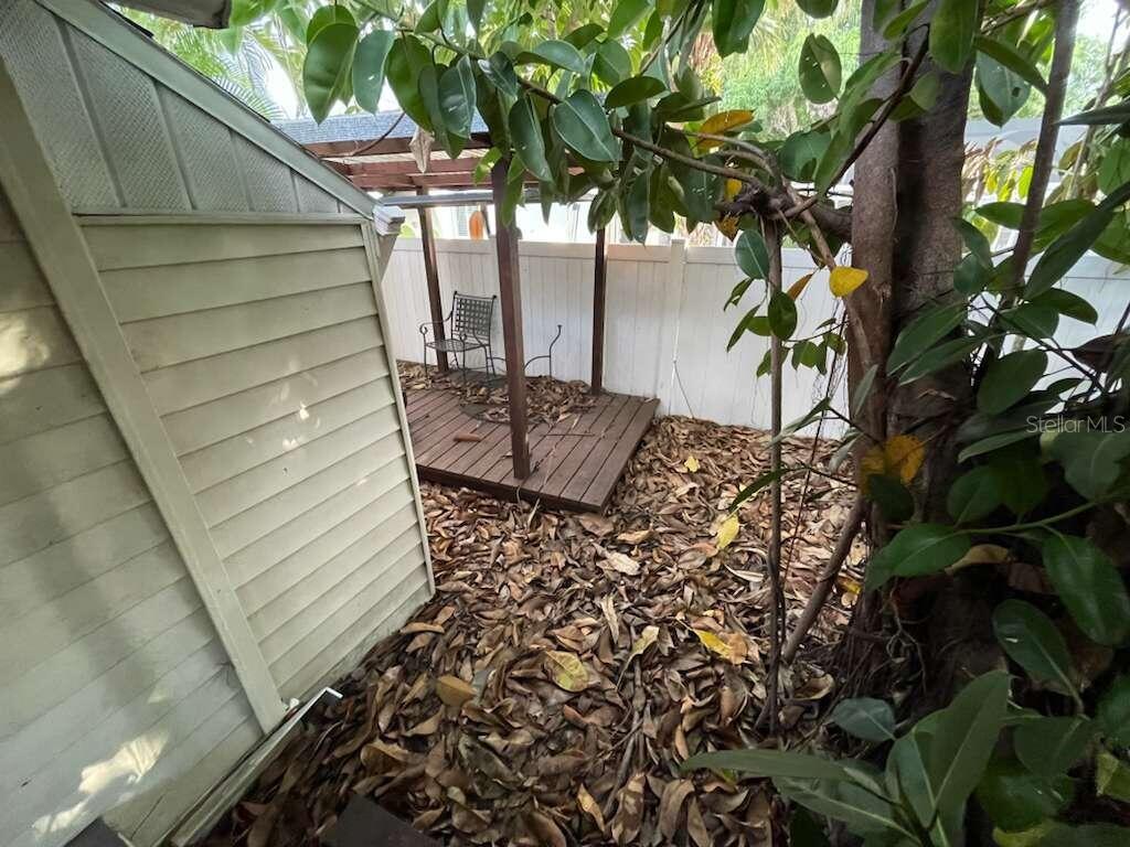 Image 6 of 24 For 814 26th Street W