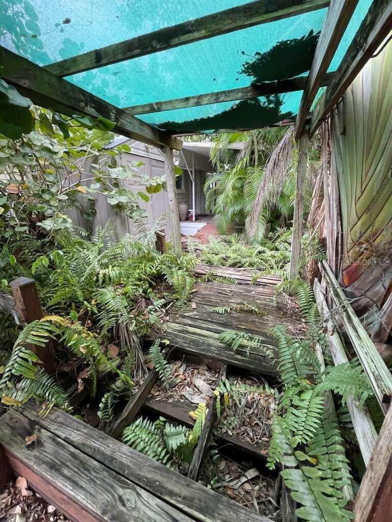 Image 8 of 24 For 814 26th Street W