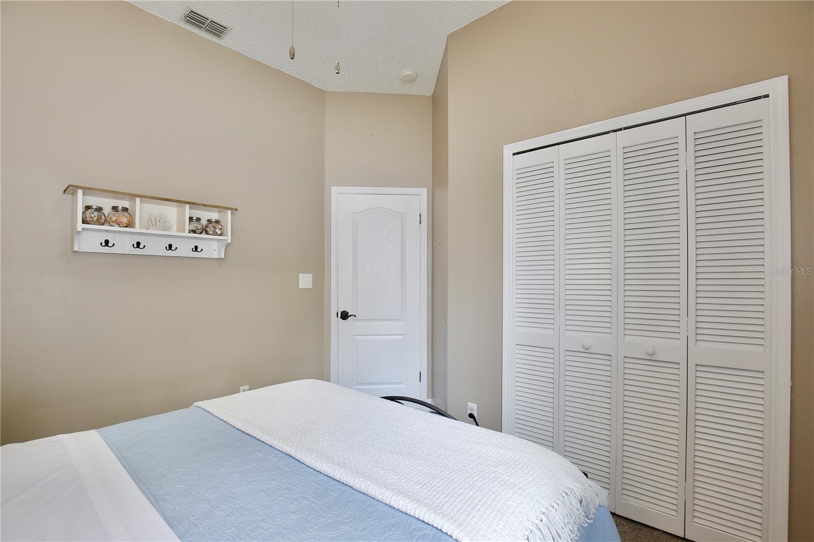 Image 27 of 56 For 14808 Pond Pine Lane