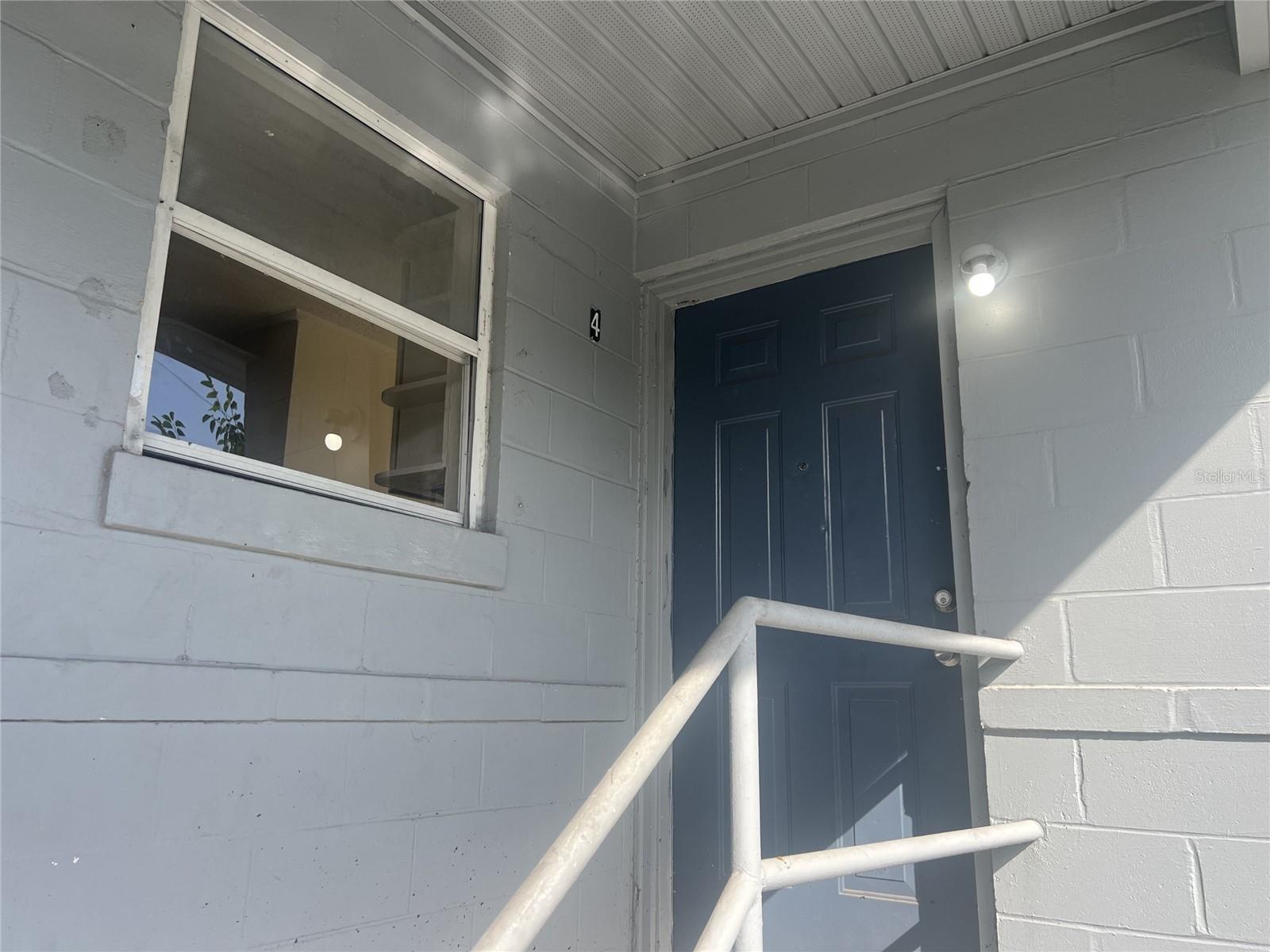 Image 10 of 13 For 543 Division Street 3