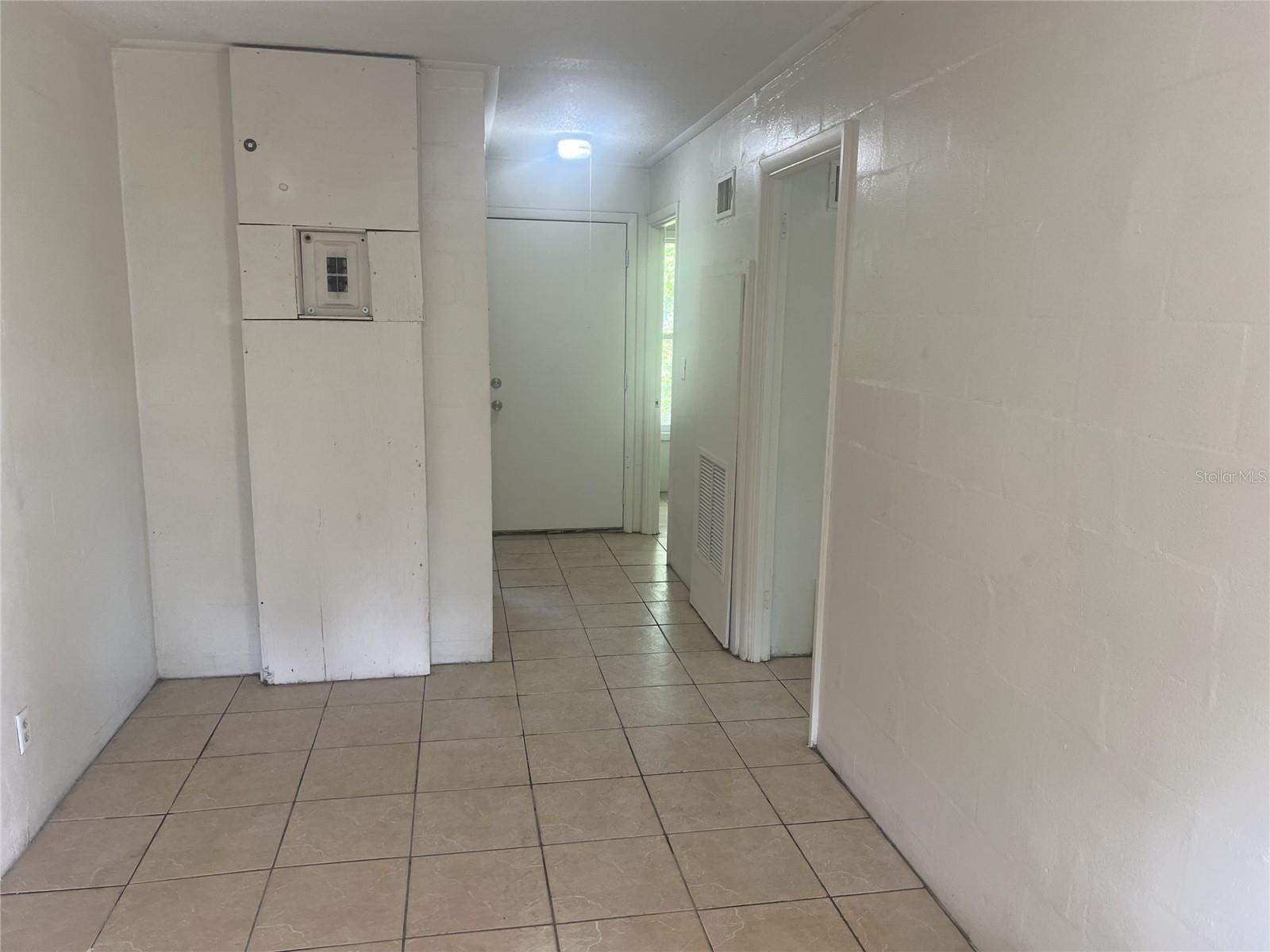 Image 8 of 13 For 543 Division Street 3