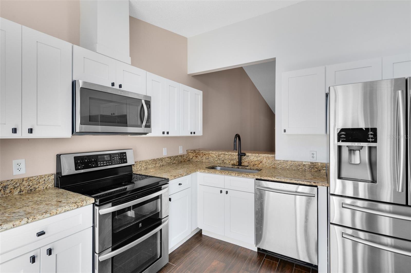 Image 10 of 27 For 615 Warrenton Road