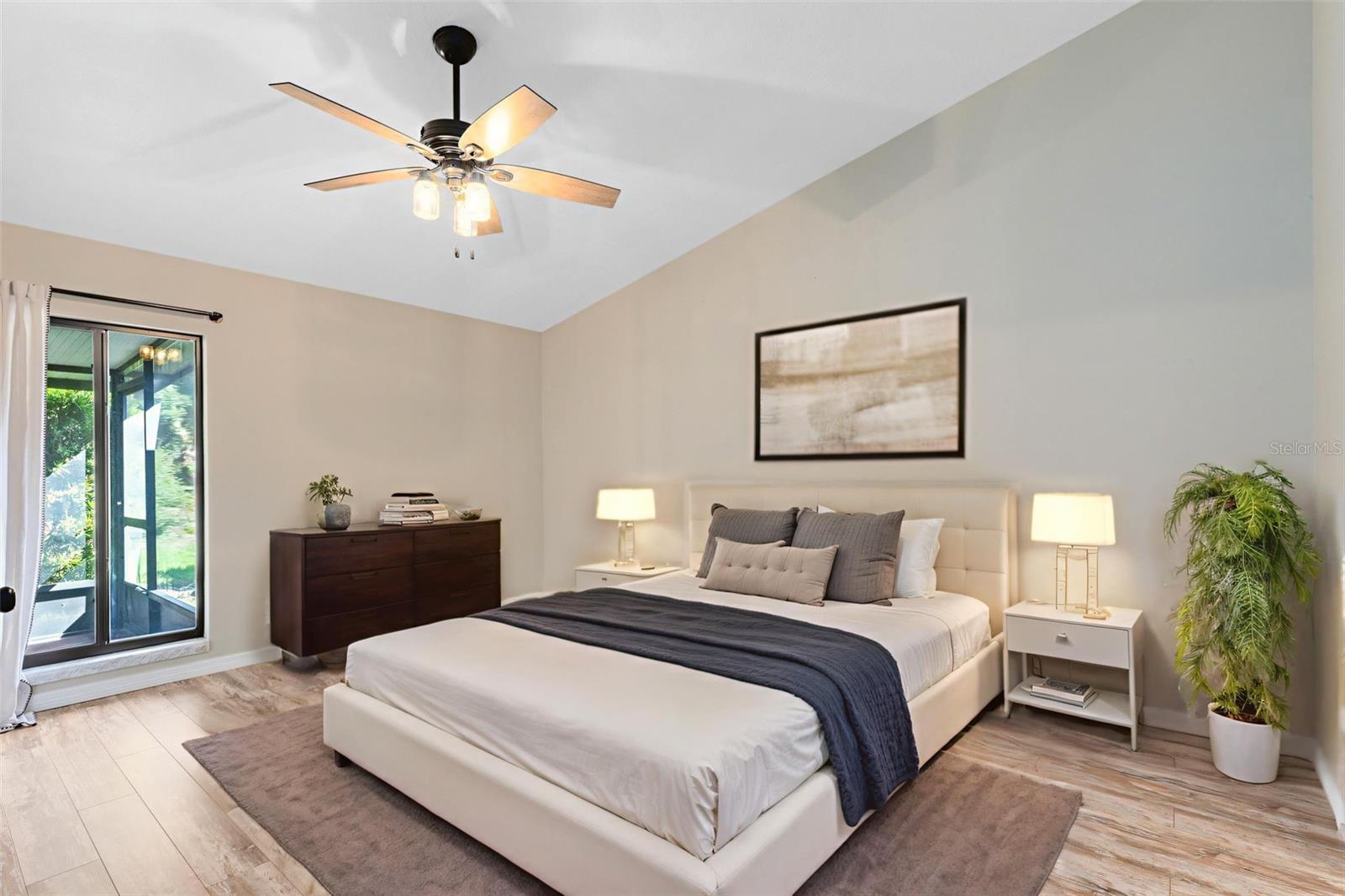 Image 14 of 27 For 615 Warrenton Road