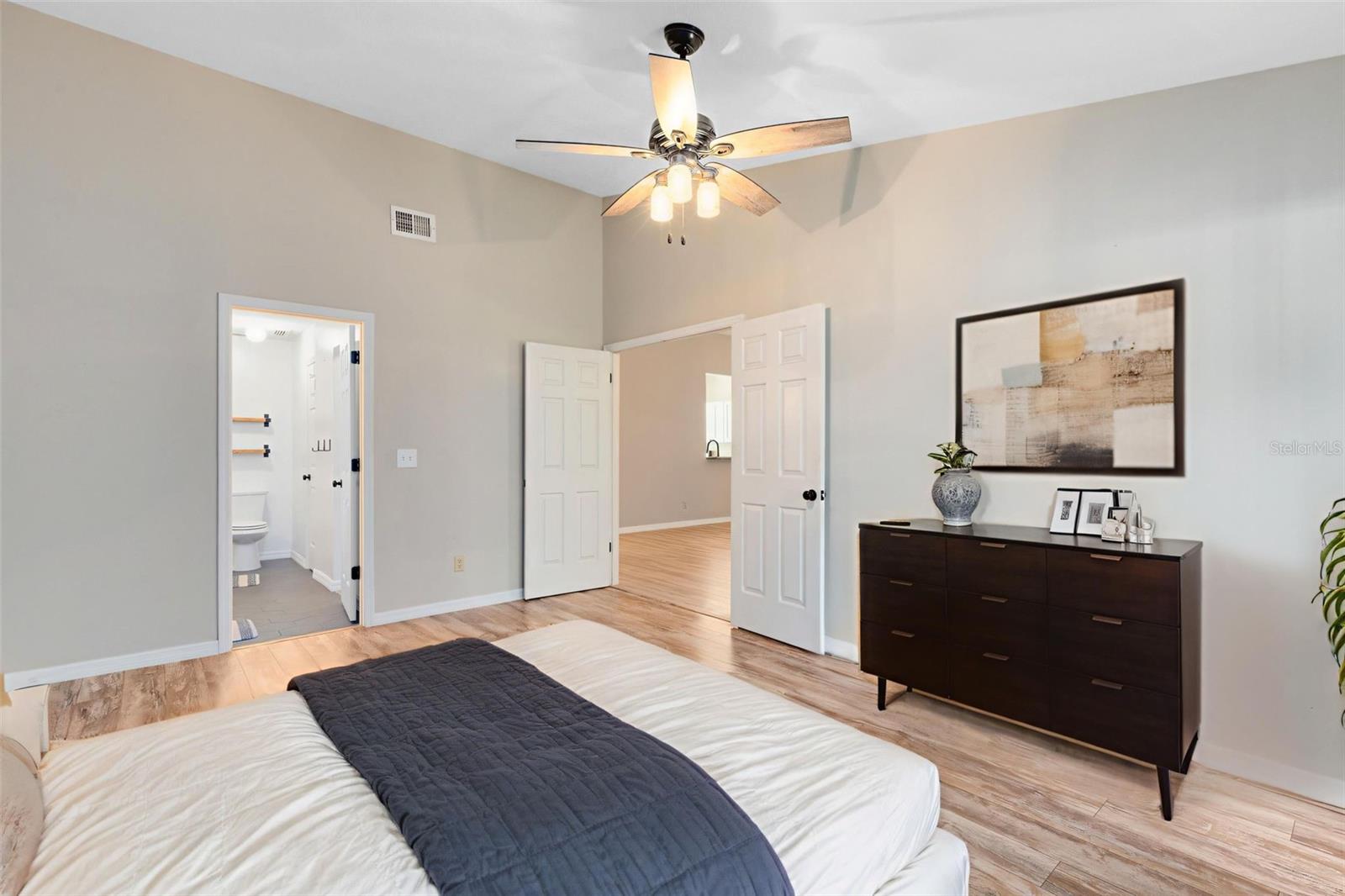 Image 15 of 27 For 615 Warrenton Road