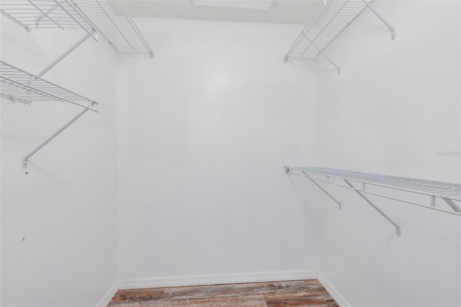 Image 18 of 27 For 615 Warrenton Road