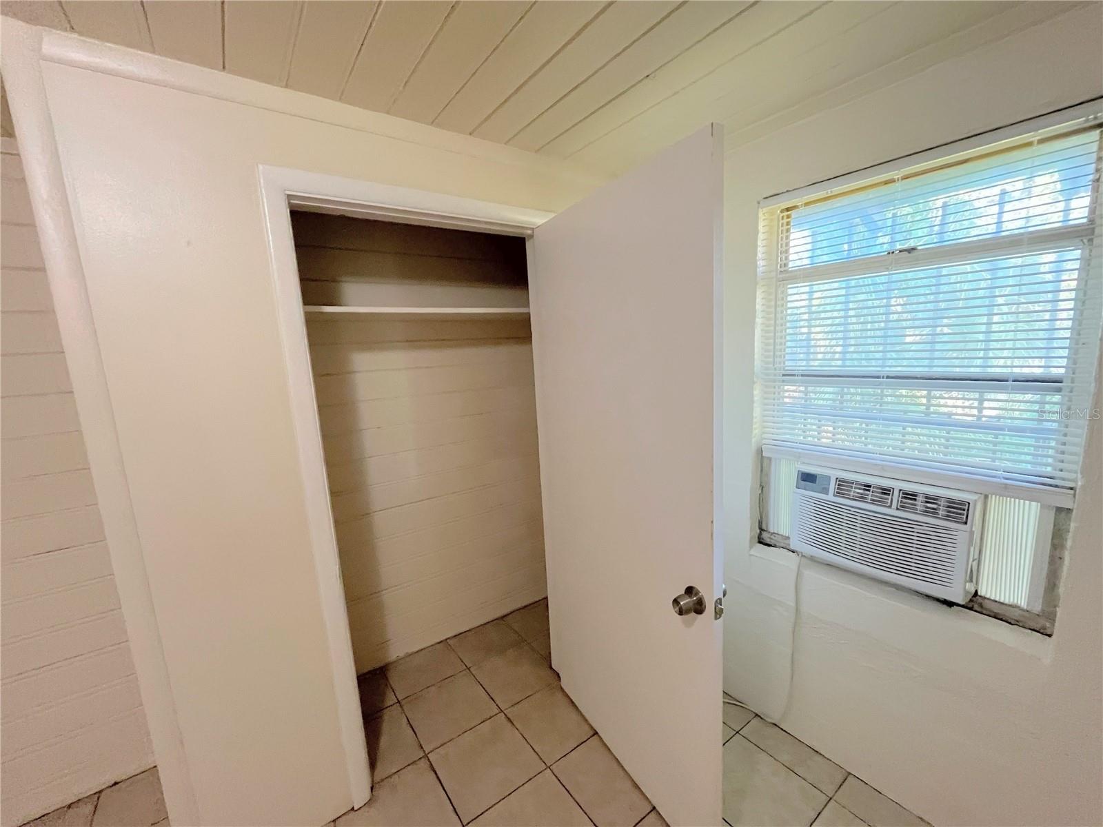 Image 10 of 19 For 1235 Cypress Street 1-2