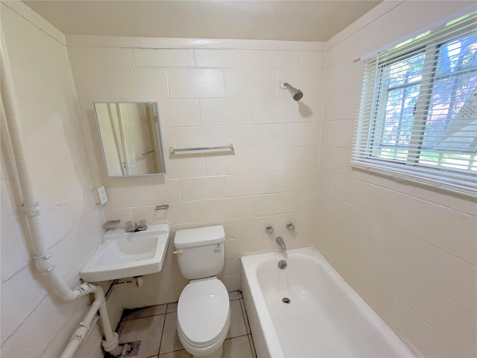 Image 12 of 19 For 1235 Cypress Street 1-2