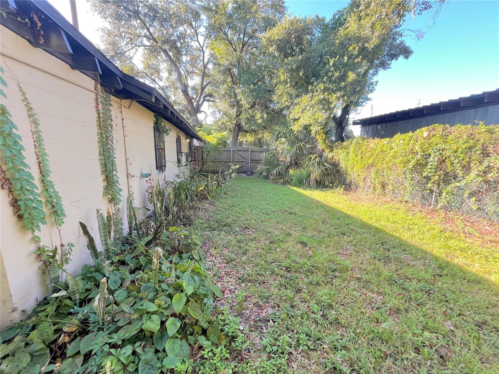 Image 17 of 19 For 1235 Cypress Street 1-2