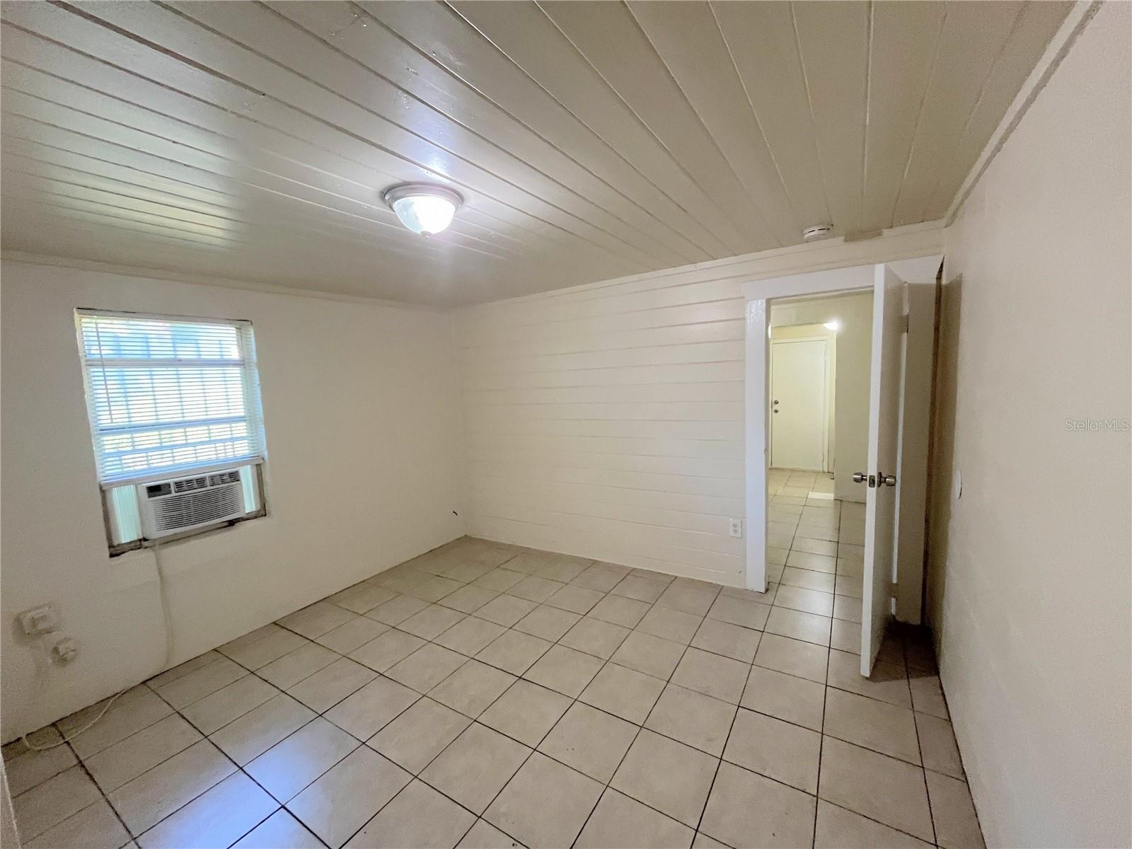 Image 3 of 19 For 1235 Cypress Street 1-2