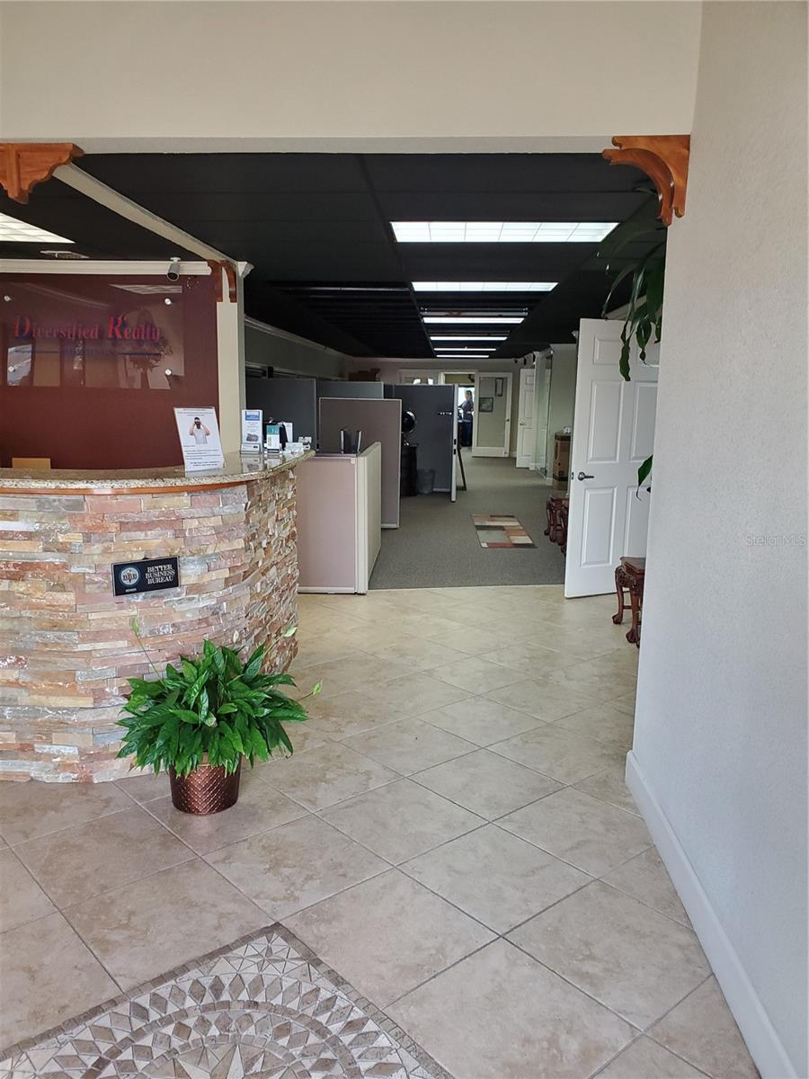 Image 4 of 24 For 221 State Road 434