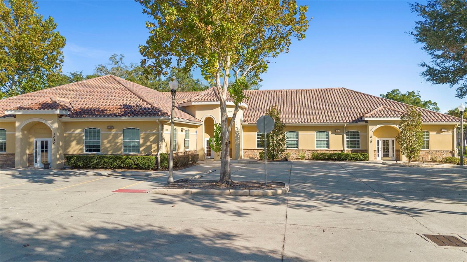 Image 6 of 9 For 330 Harbour Isle Way 1040