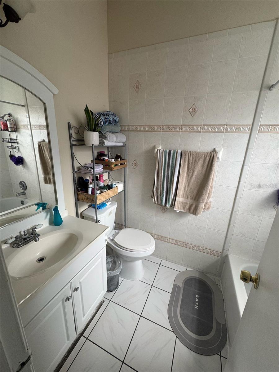 Image 5 of 9 For 1968 Garwood Drive