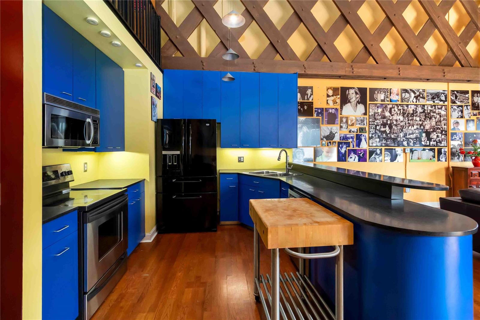 Image 16 of 43 For 62 Colonial Drive 301