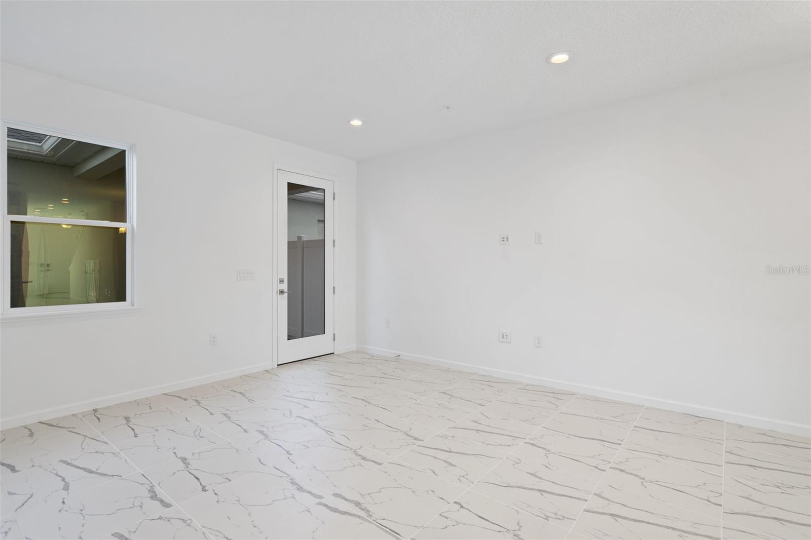 Image 12 of 27 For 1601 Pinecliff Drive