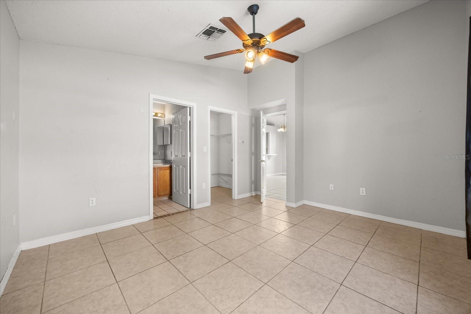 Image 14 of 39 For 2909 Canoe Circle