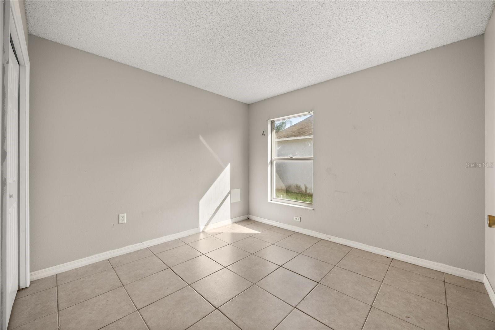 Image 17 of 39 For 2909 Canoe Circle