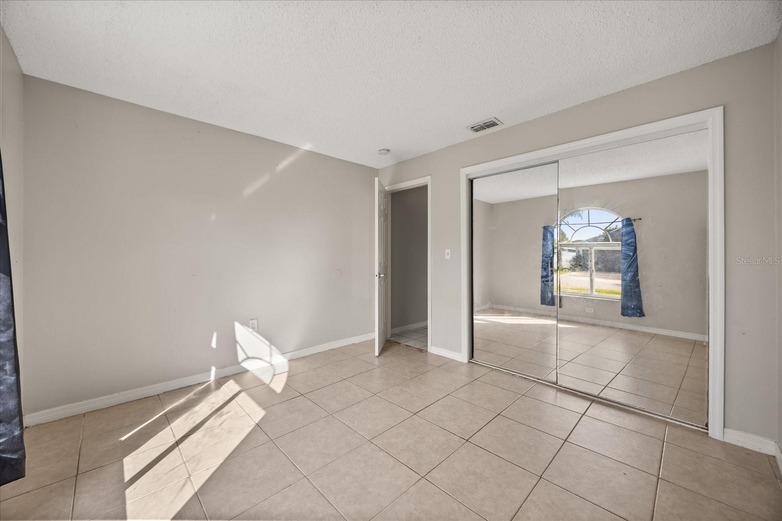 Image 22 of 39 For 2909 Canoe Circle