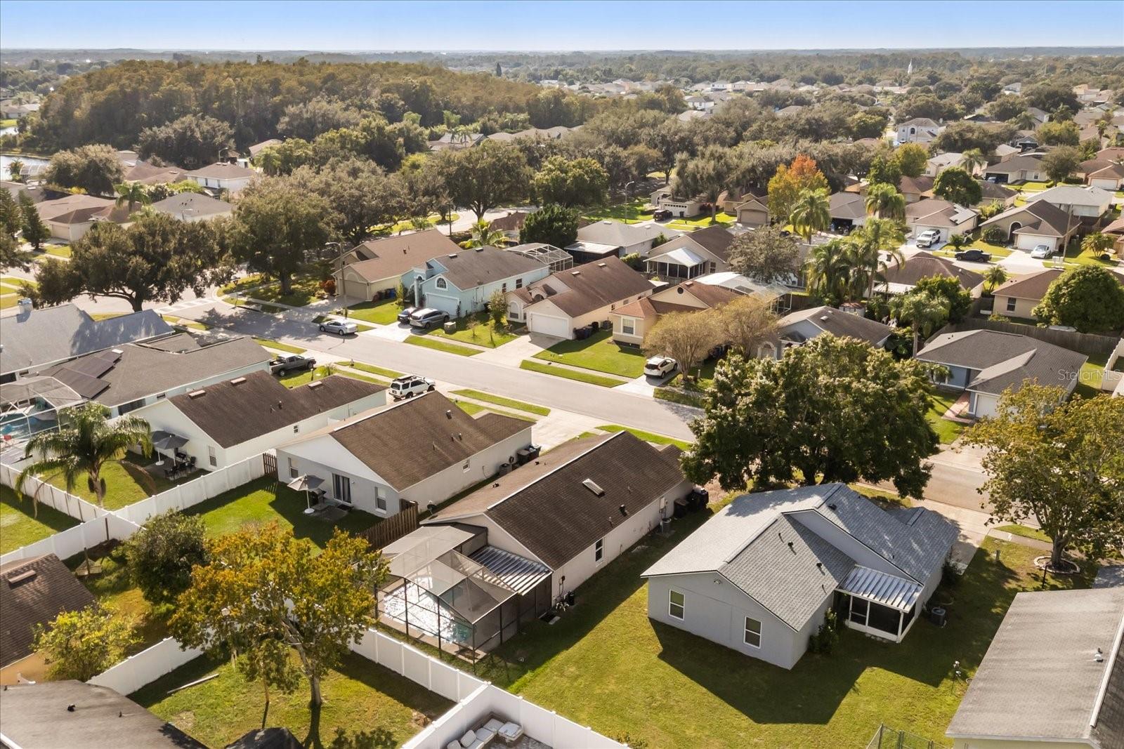 Image 36 of 39 For 2909 Canoe Circle