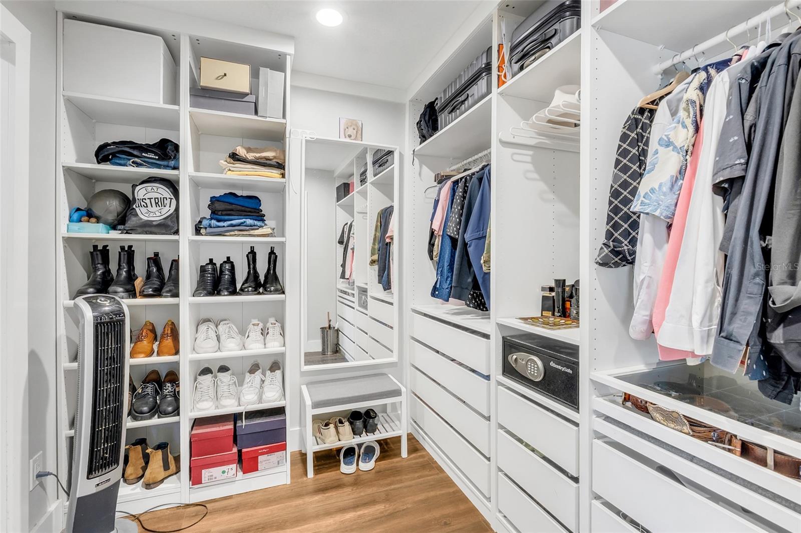 Image 11 of 62 For 8743 Alegre Circle