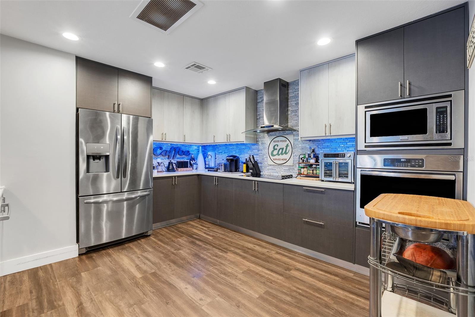 Image 2 of 62 For 8743 Alegre Circle